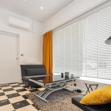 Lovely Ap, In Juan Les Pins Juan-les-Pins