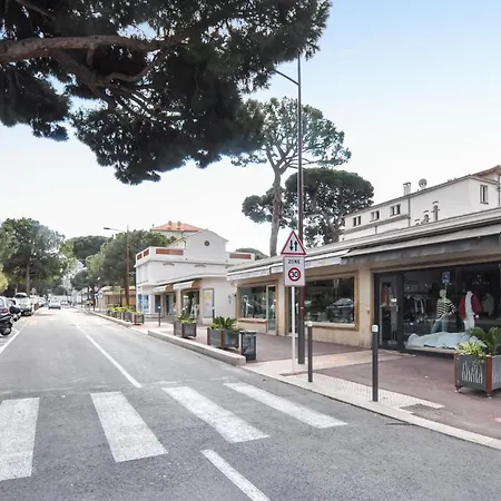 Lovely Ap, In Juan Les Pins * Juan-les-Pins