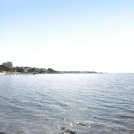 Lovely Ap, In Juan Les Pins Juan-les-Pins